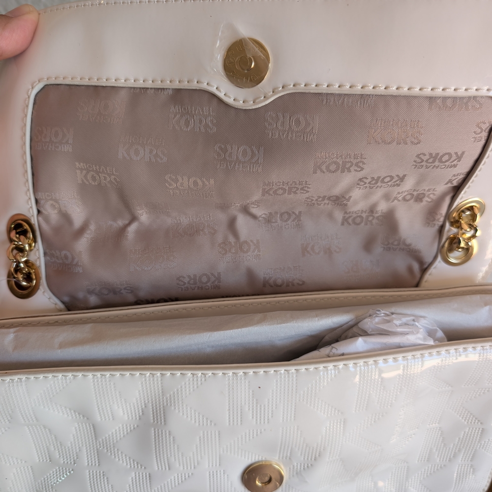 Michael Kors Jet Set Chain - Picture 6 of 7